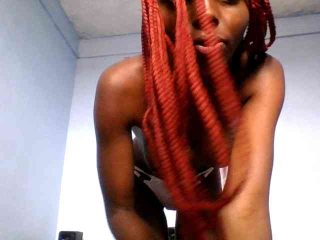 Hornygal21 webcam