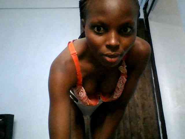 Hornygal21 webcam