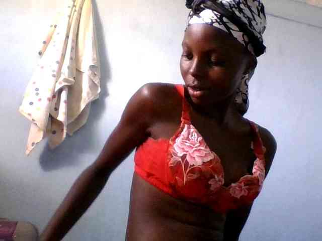 Hornygal21 webcam