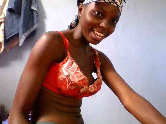 Hornygal21 webcam