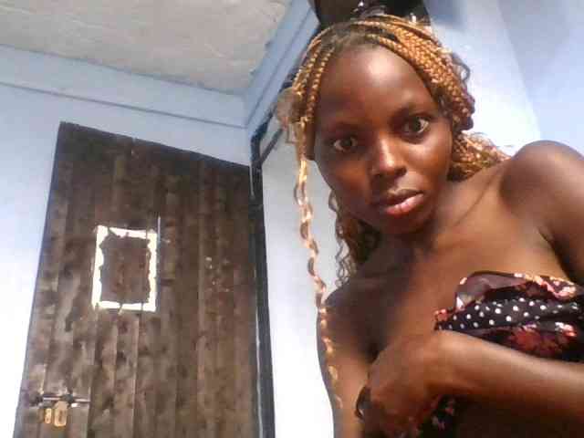 Hornygal21 webcam