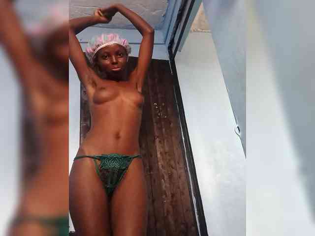Hornygal21 webcam