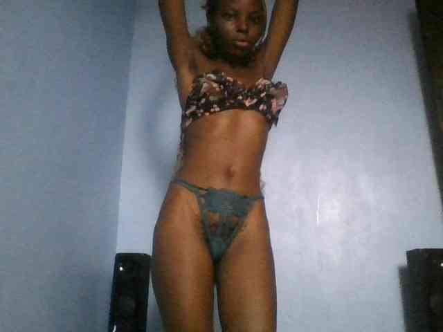 Hornygal21 webcam