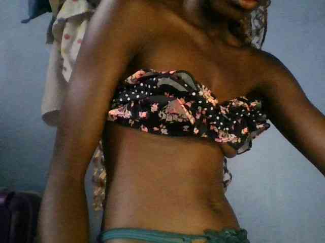 Hornygal21 webcam
