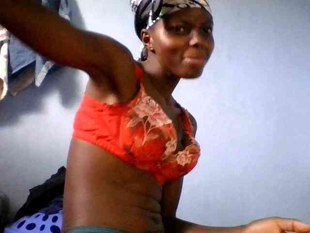 Hornygal21 webcam