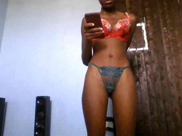 Hornygal21 Hornygal21