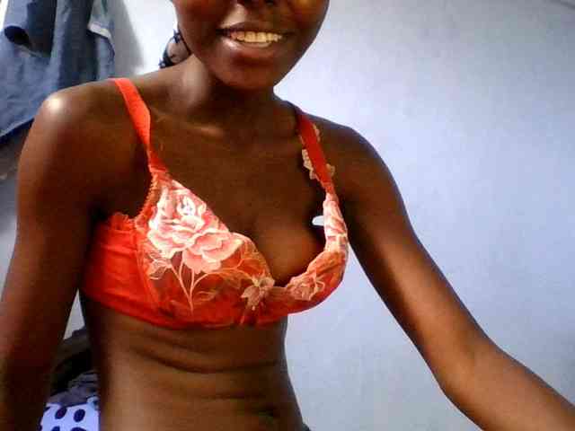 Hornygal21 webcam