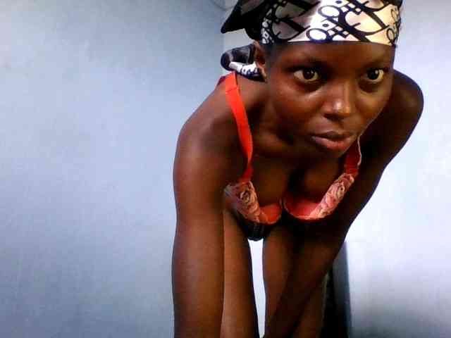 Hornygal21 webcam