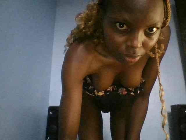 Hornygal21 webcam