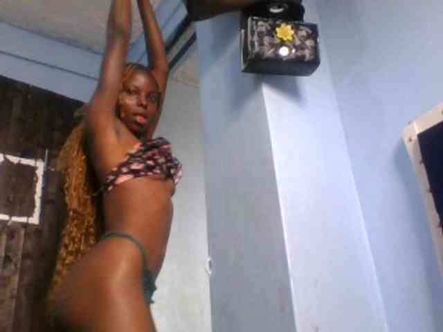 Hornygal21 webcam