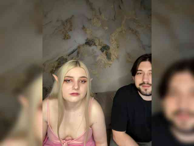 Model: EvaAndPablos