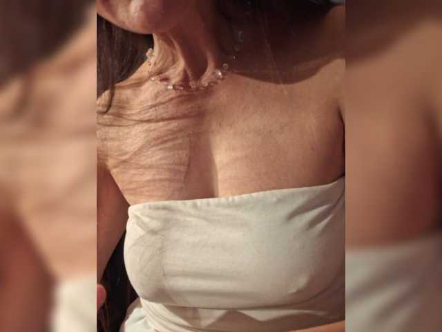 ALICEm, live now on BongaCams