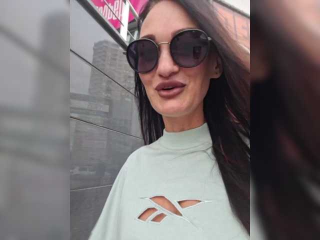 ALICEm live on BongaCams