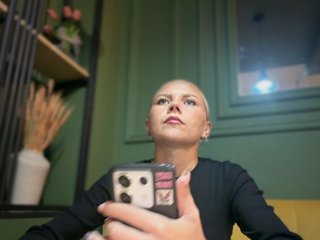 CrazyVika Porn Show