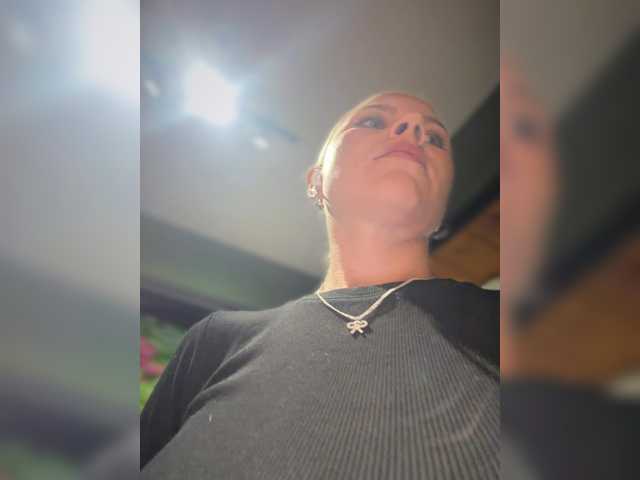 Mur-MurMeow live cam on BongaCams