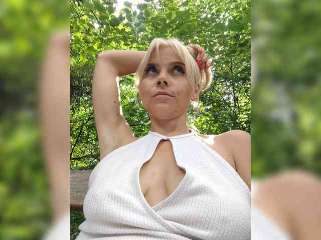 sexy striptease show Mur-MurMeow