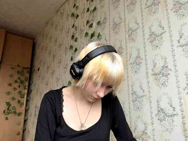 KerstinLoar webcam