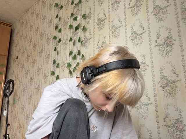 KerstinLoar webcam