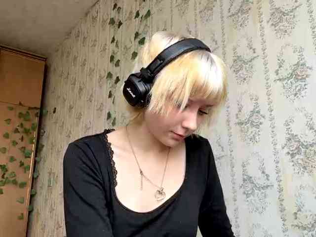 KerstinLoar webcam