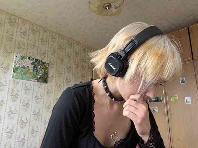 KerstinLoar webcam