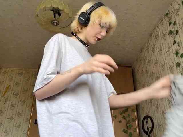 KerstinLoar webcam