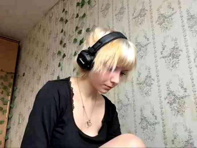 KerstinLoar webcam