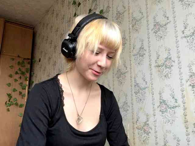 KerstinLoar webcam