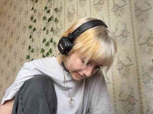 KerstinLoar webcam