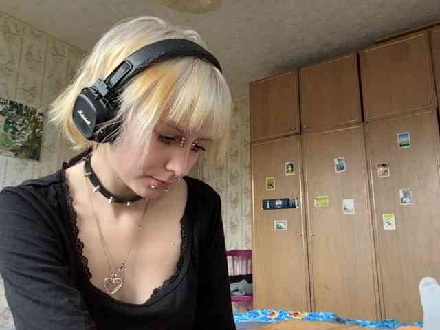 KerstinLoar webcam