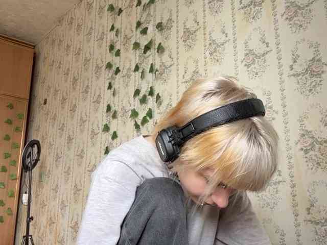 KerstinLoar webcam