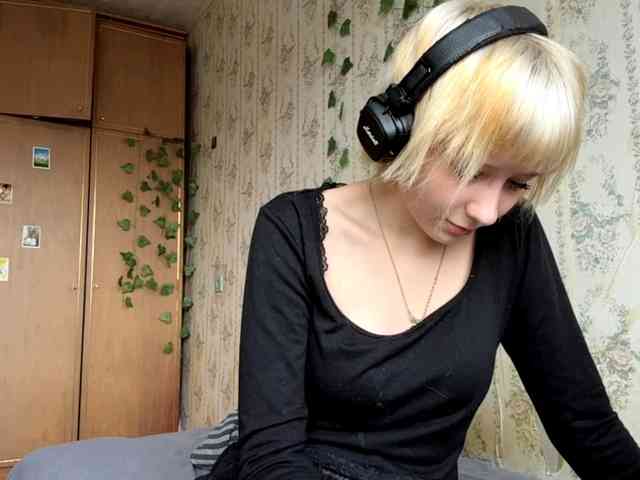 KerstinLoar webcam