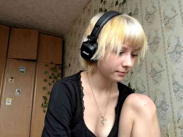 KerstinLoar webcam