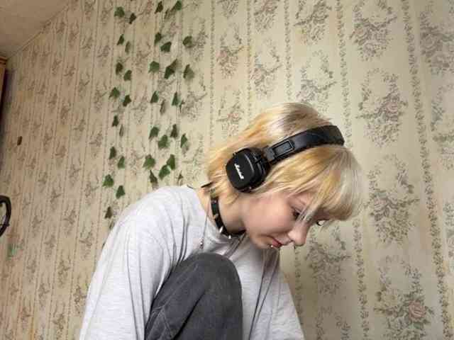 KerstinLoar webcam
