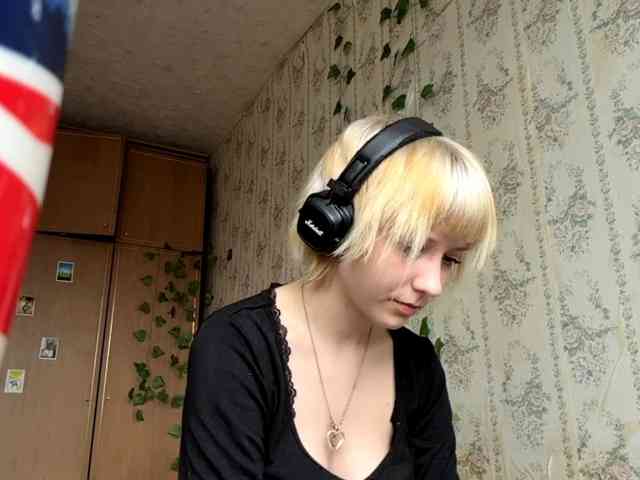 KerstinLoar webcam