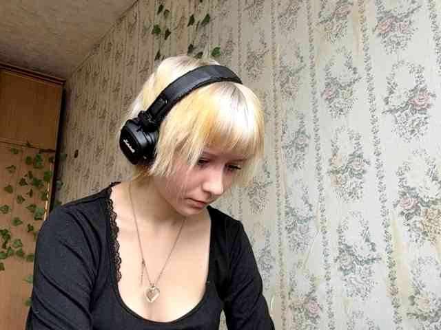 KerstinLoar webcam