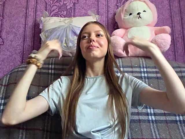 CharleenTetz live cam on BongaCams