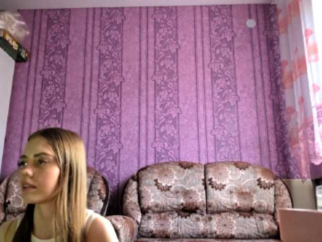 CharleenTetz live cam on BongaCams