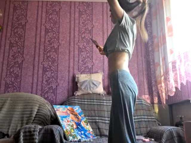CharleenTetz live cam on BongaCams