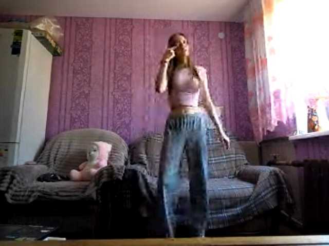 CharleenTetz live cam on BongaCams