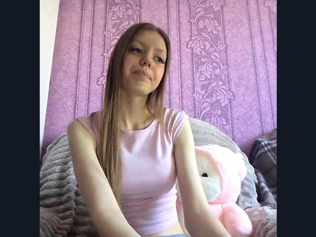 CharleenTetz live cam on BongaCams