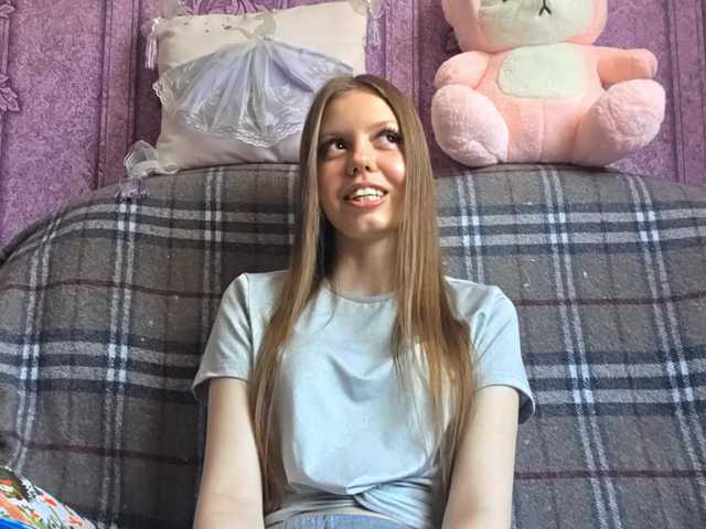 CharleenTetz live cam on BongaCams