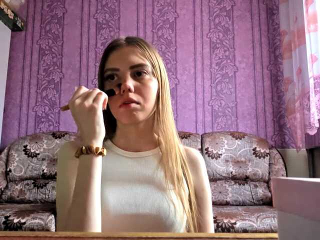 CharleenTetz live cam on BongaCams