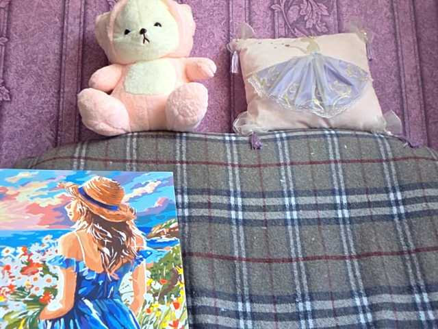CharleenTetz live cam on BongaCams