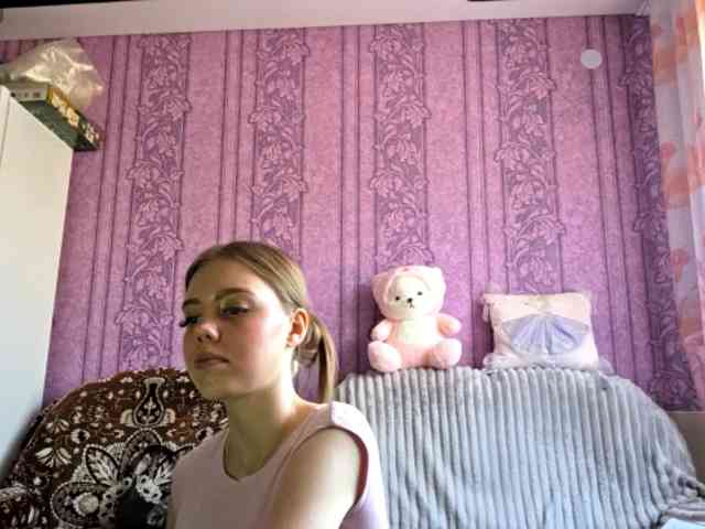 CharleenTetz webcam