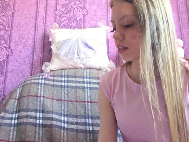 CharleenTetz webcam