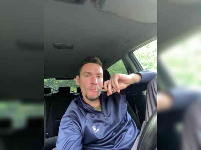 Nikolaevich17 Live Webcam on BongaCams