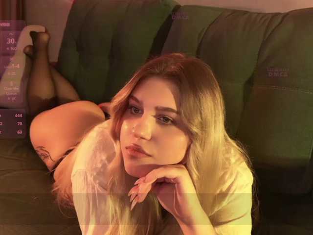 Mali-kiss live cam on BongaCams