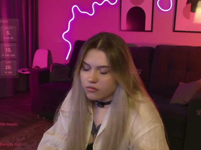 Mali-kiss live cam on BongaCams