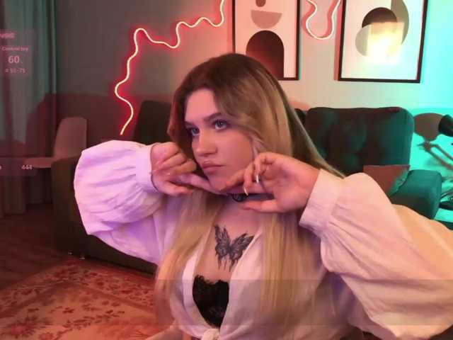 Mali-kiss live cam on BongaCams