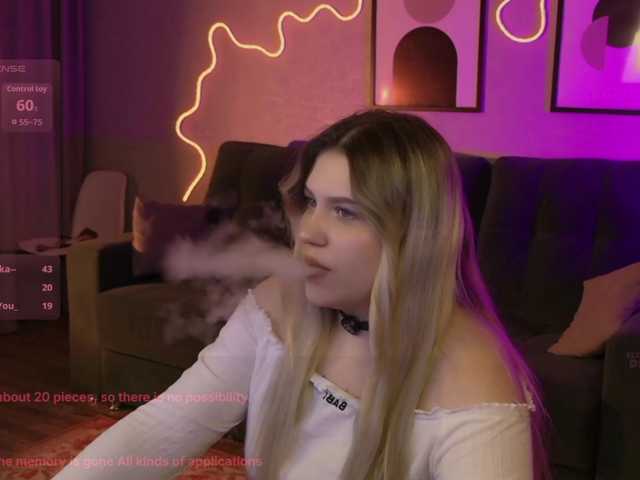 Mali-kiss live cam on BongaCams